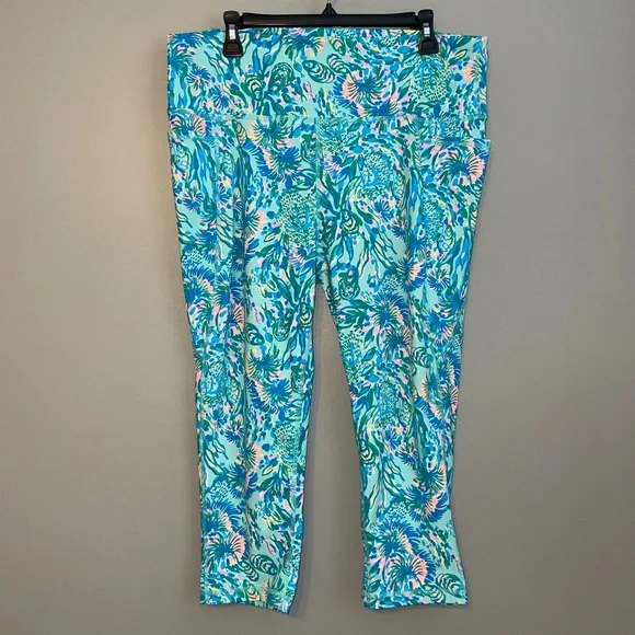 EUC Lilly Pulitzer UPF 50+ Luxletic High Rise Cropped Legging Surf Blue Size XXL - Picture 2 of 7